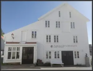 Bilde fra Takelurfabrikken i Skudeneshavn, hvor Sør-Karmøy Husflidslag holder til